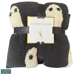 Styled Collection x Sarah Knuth Ghost Throw Blanket Gray Halloween Decor NEW